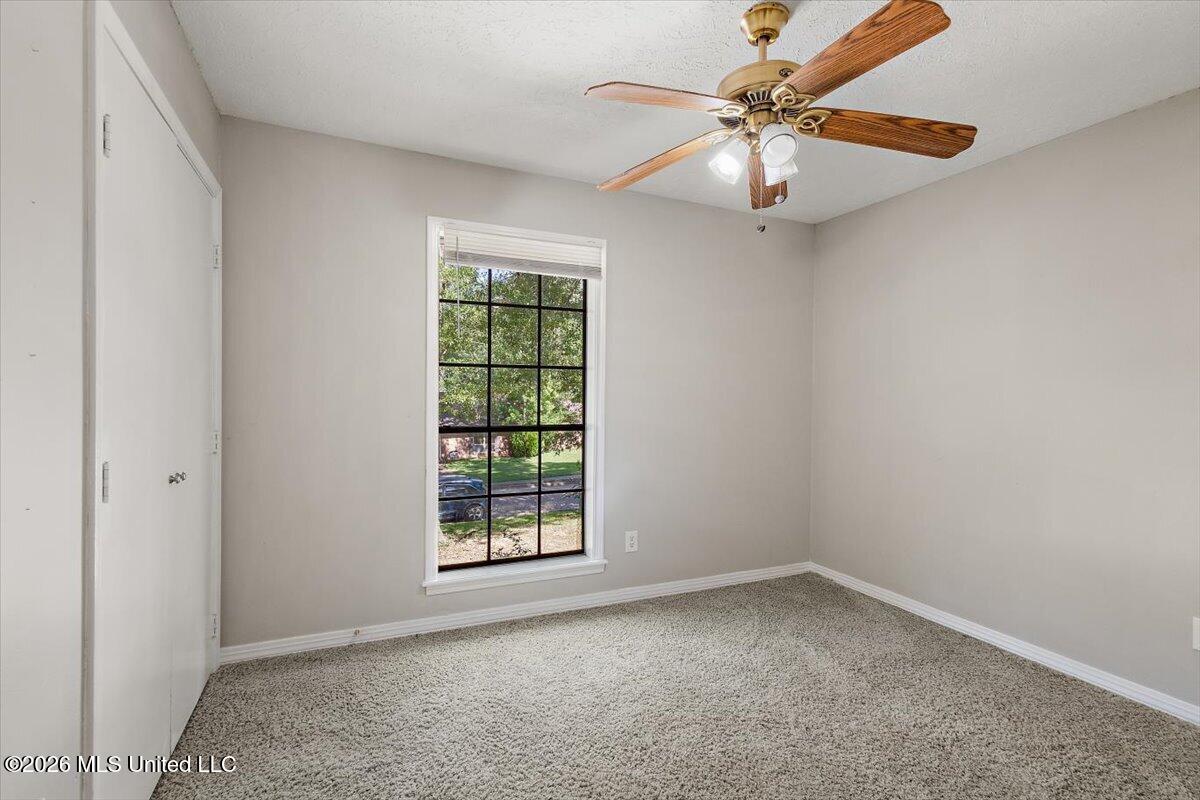 703 Parker Drive Property Photo 16