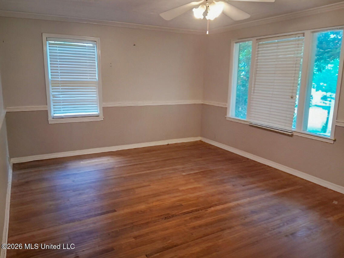 808 Highway 61 N Property Photo 4