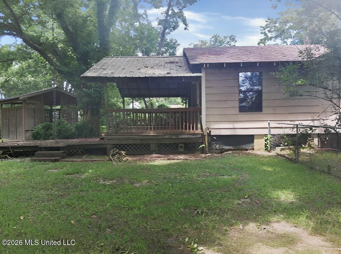 808 Highway 61 N Property Photo 28