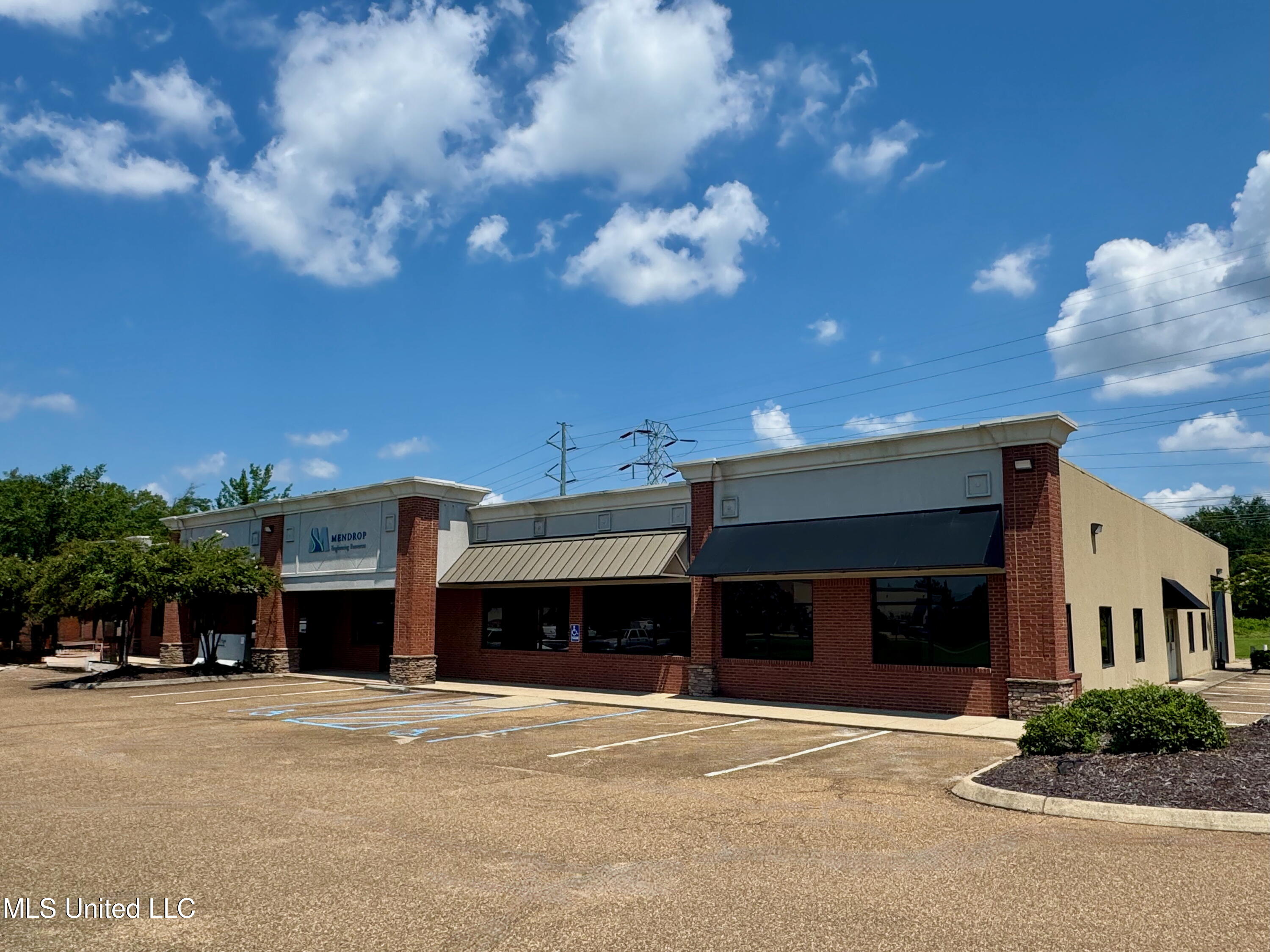 854 Wilson Drive Property Photo 1