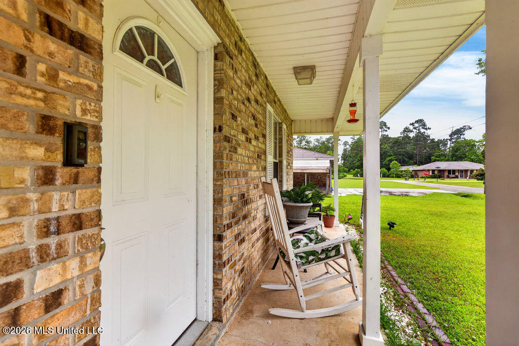 1002 Washington Street Property Photo 6