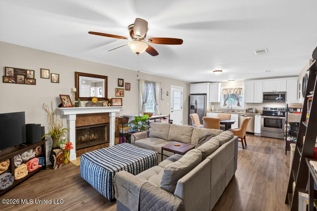 1002 Washington Street Property Photo 7