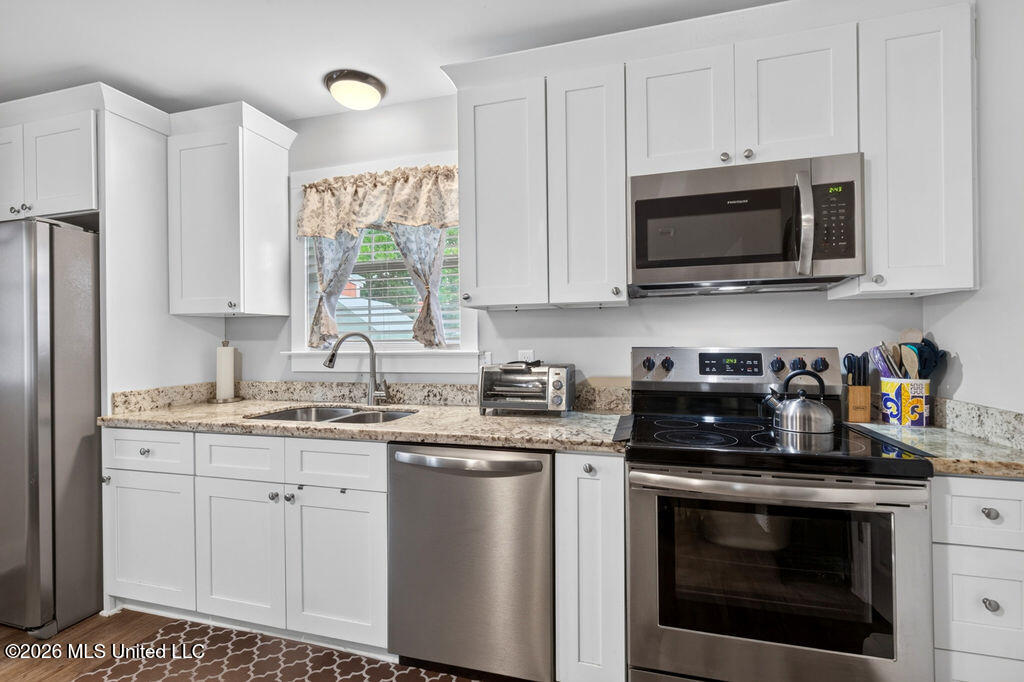 1002 Washington Street Property Photo 13