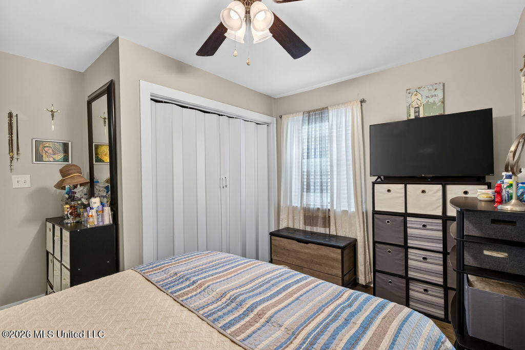 1002 Washington Street Property Photo 16