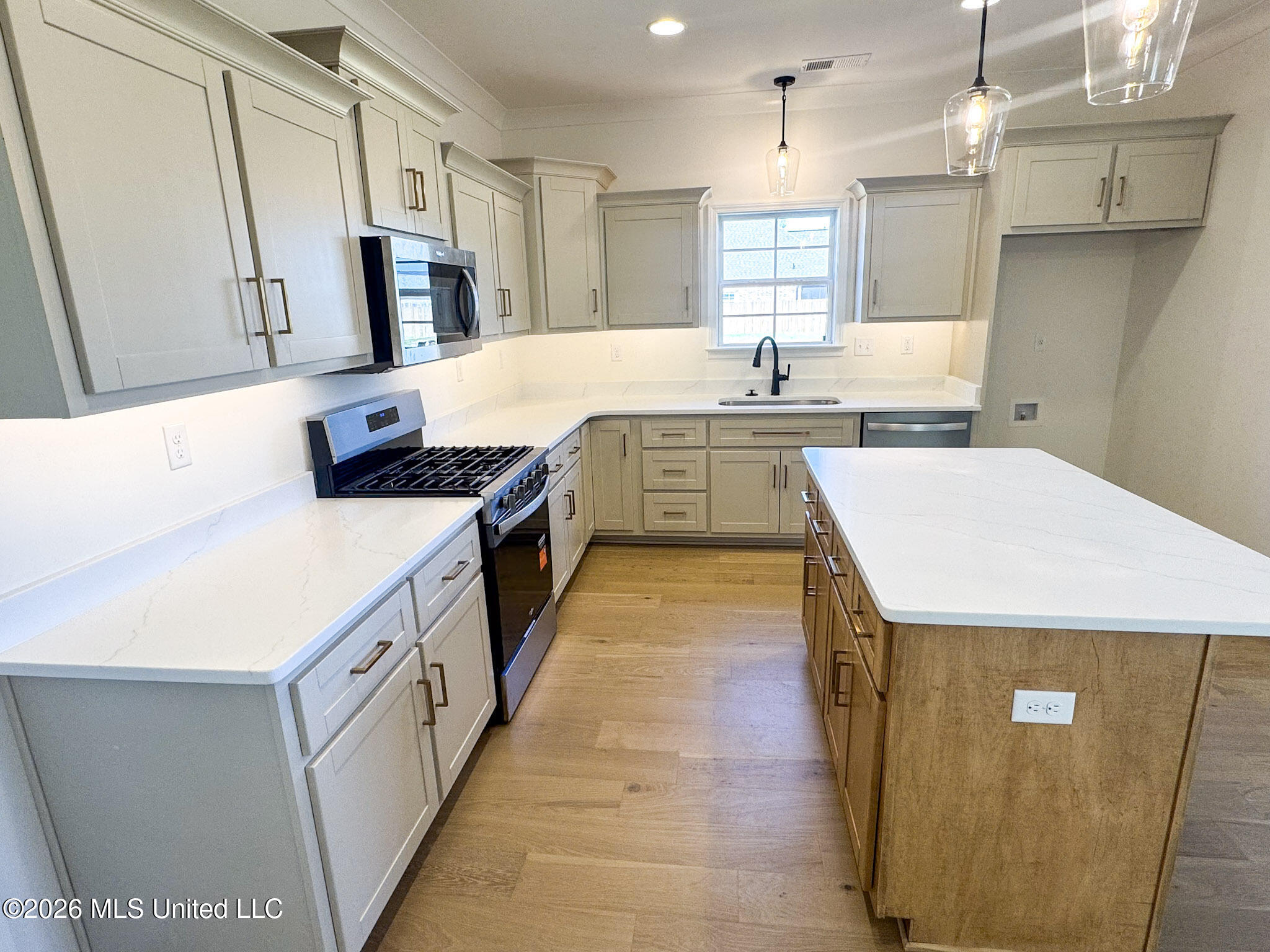 3482 Hatton Drive Property Photo 7