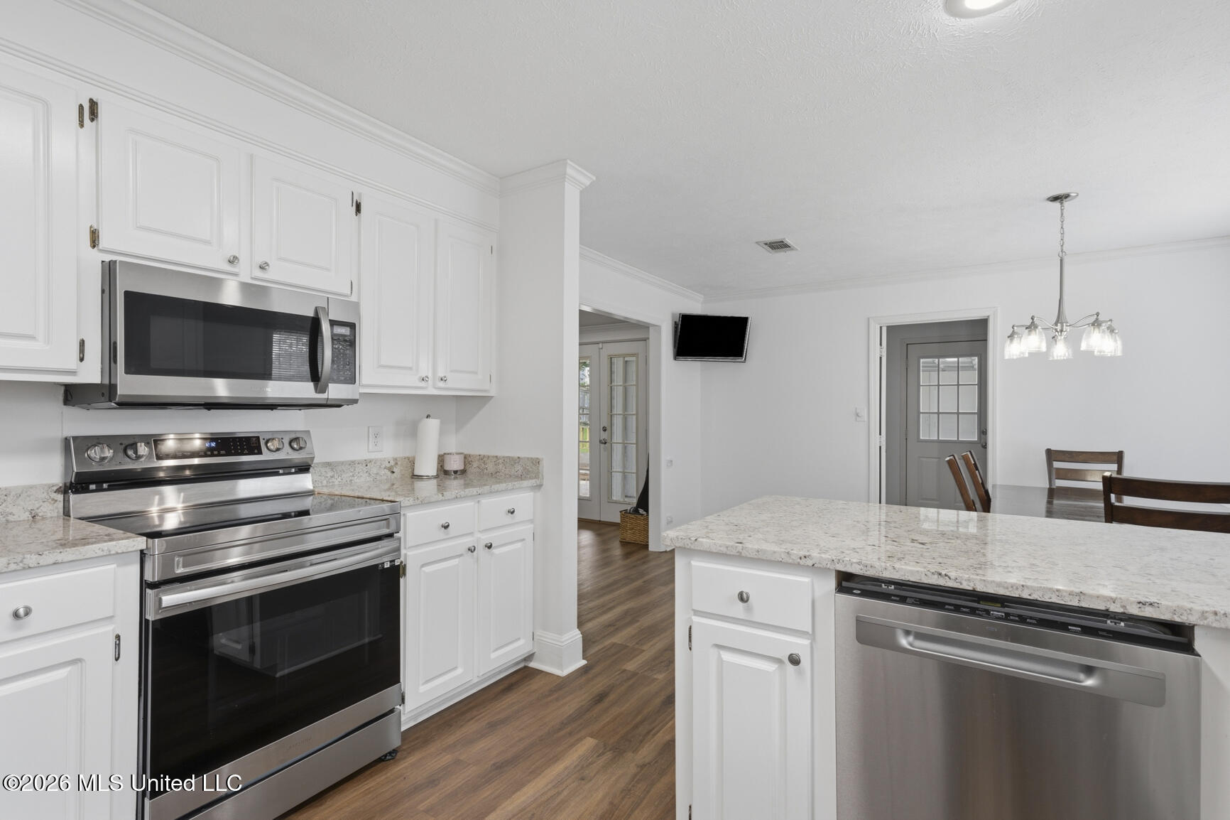 121 Deer Run Property Photo 16