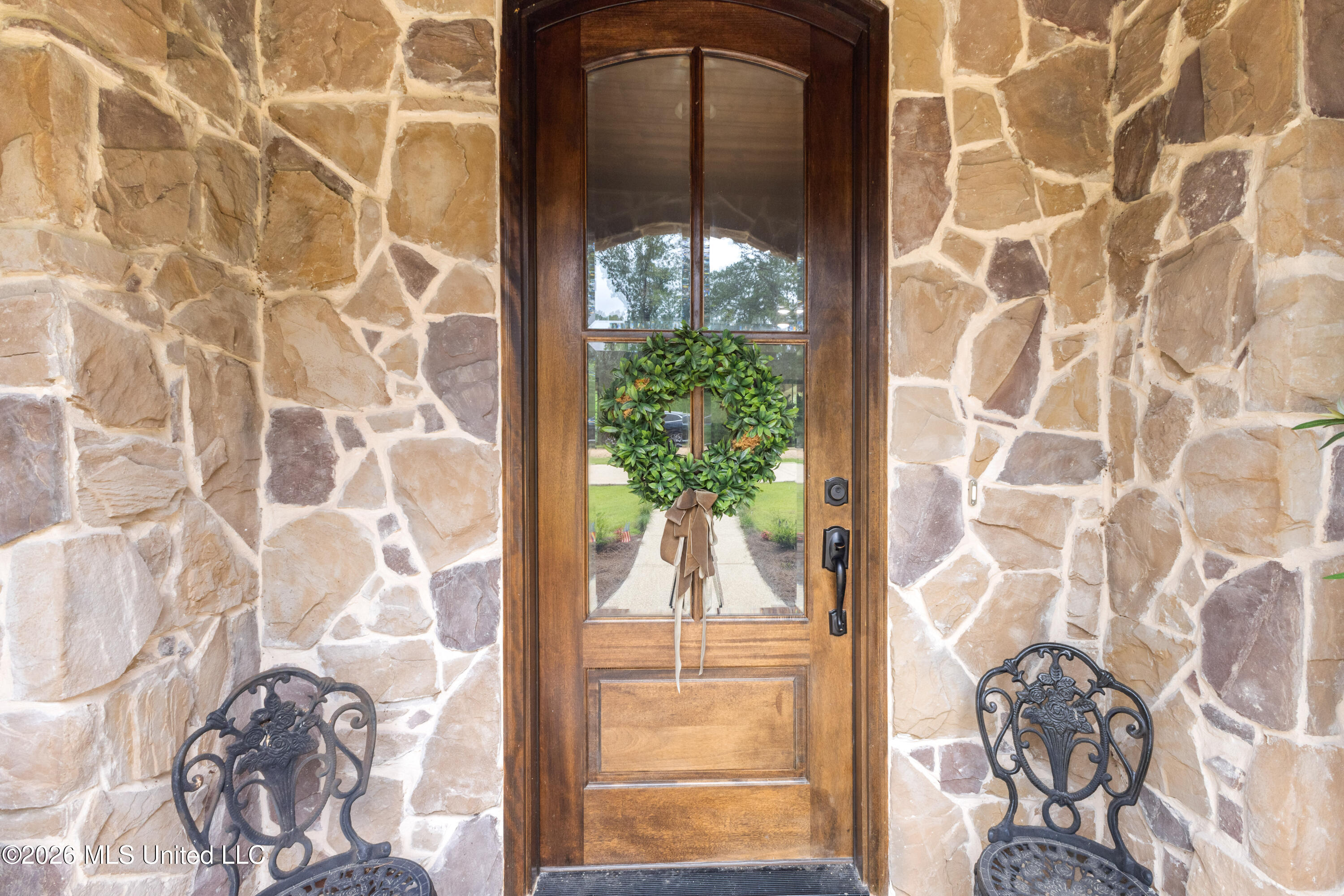 14 Spring Lake Drive Property Photo 3