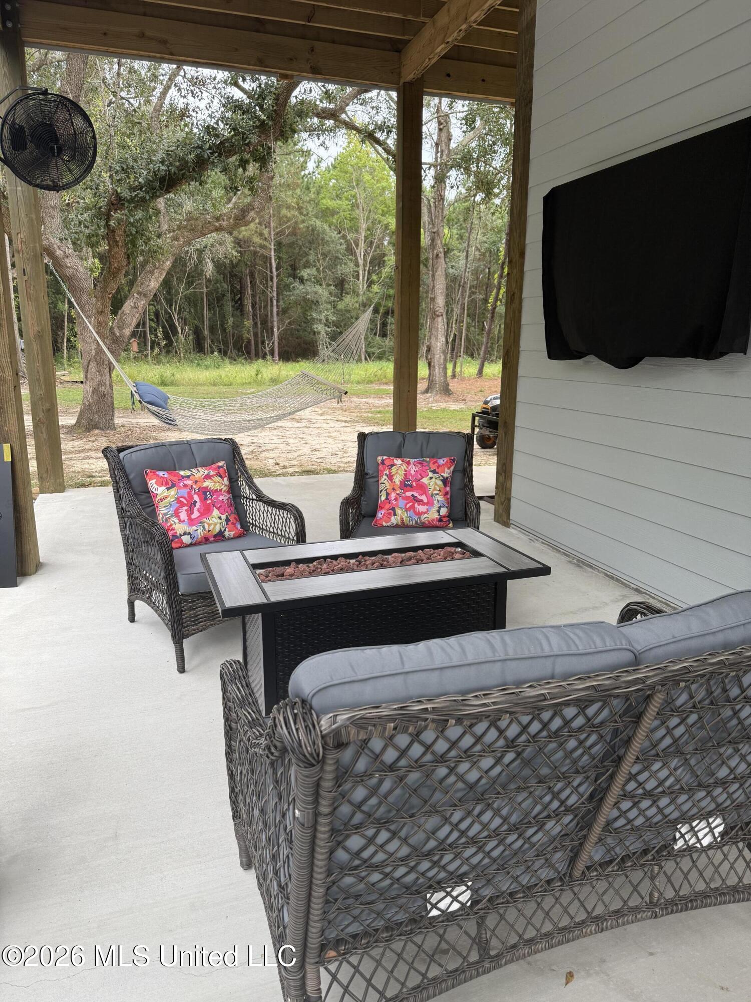 6157 S Railroad Avenue Property Photo 14