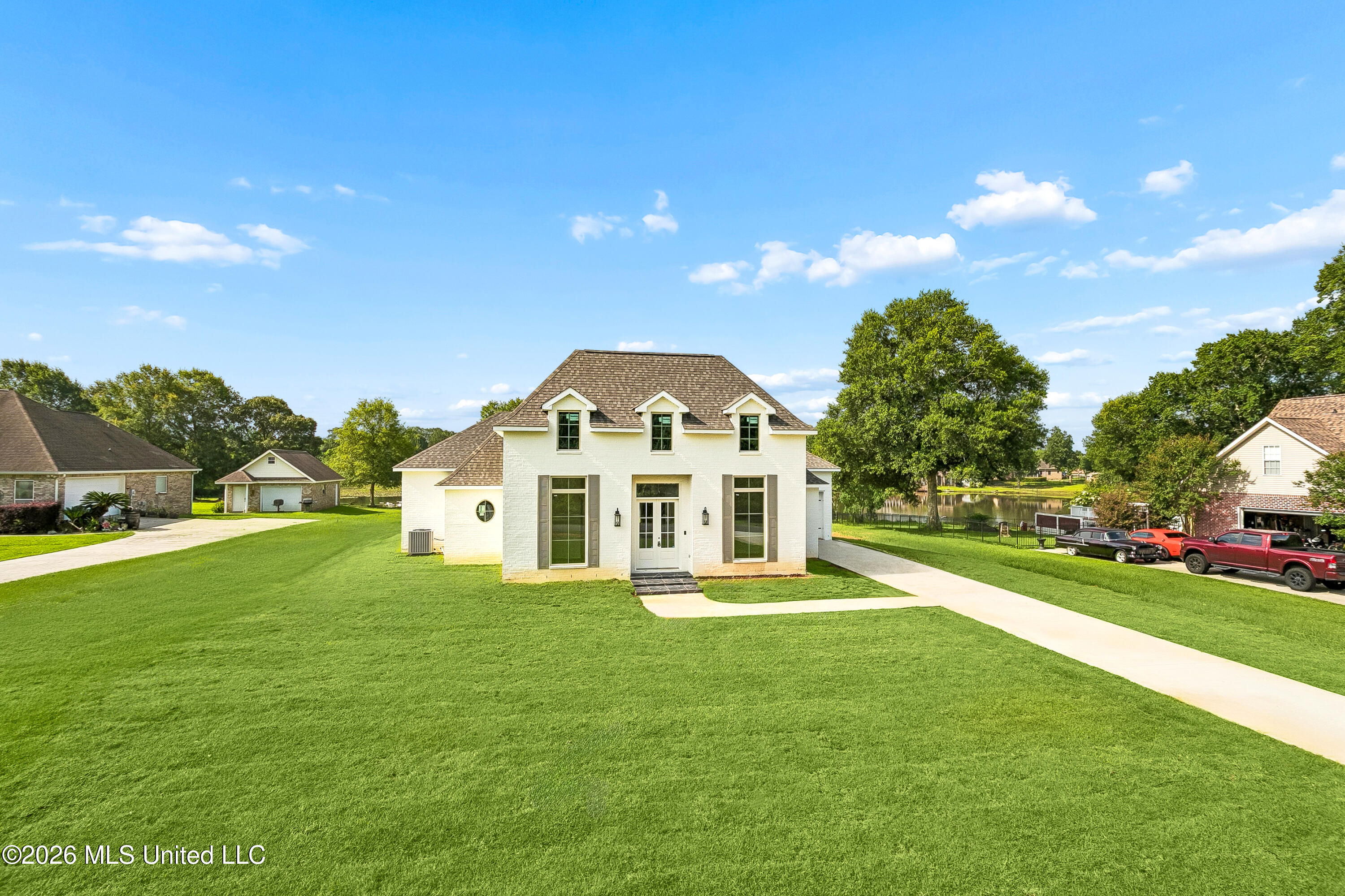 46 Long Property Photo 1