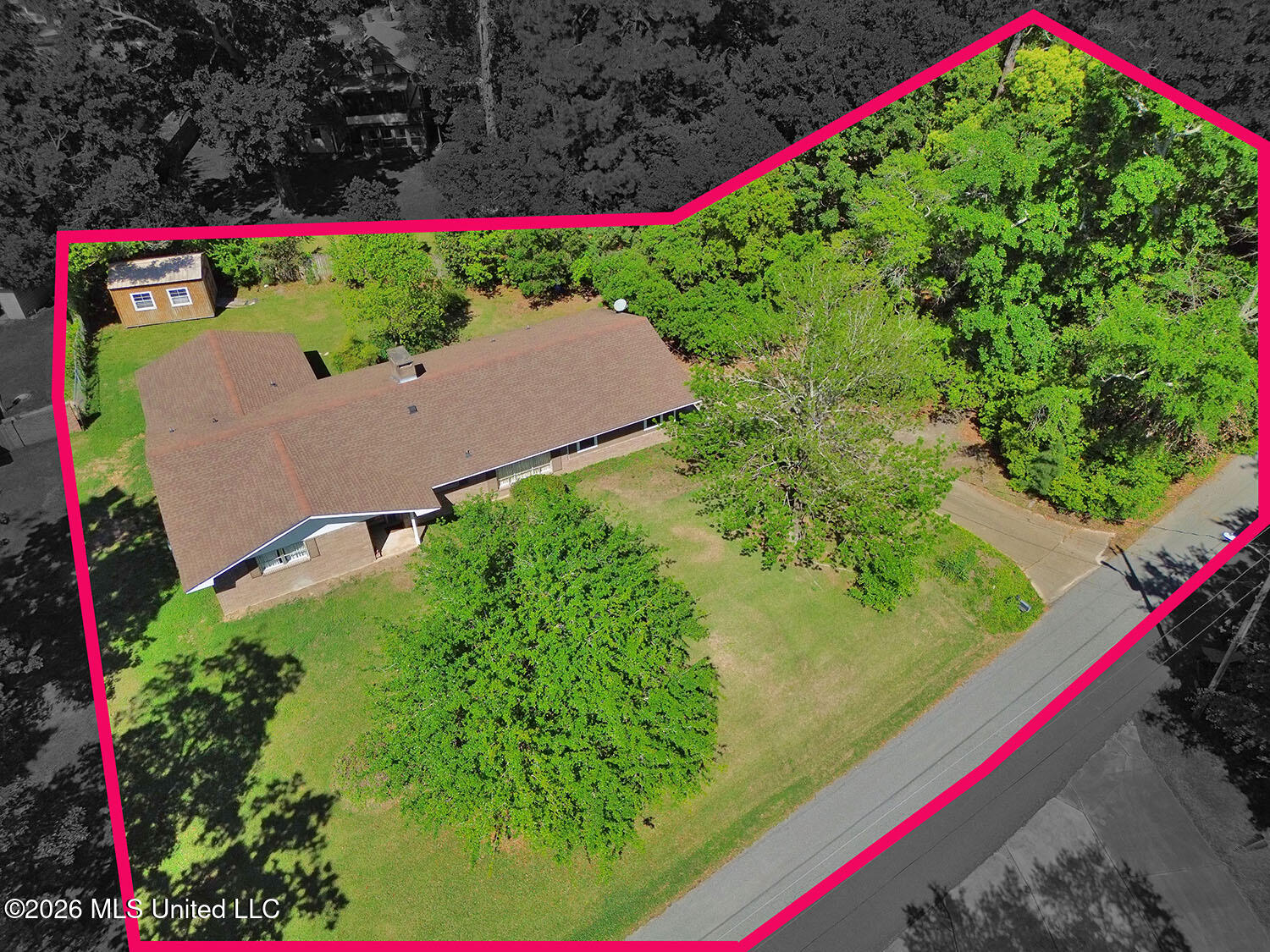 13908 Cerro Verde Drive Property Photo 2