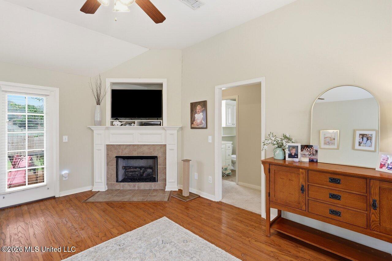 418 Springhill Point Property Photo 7
