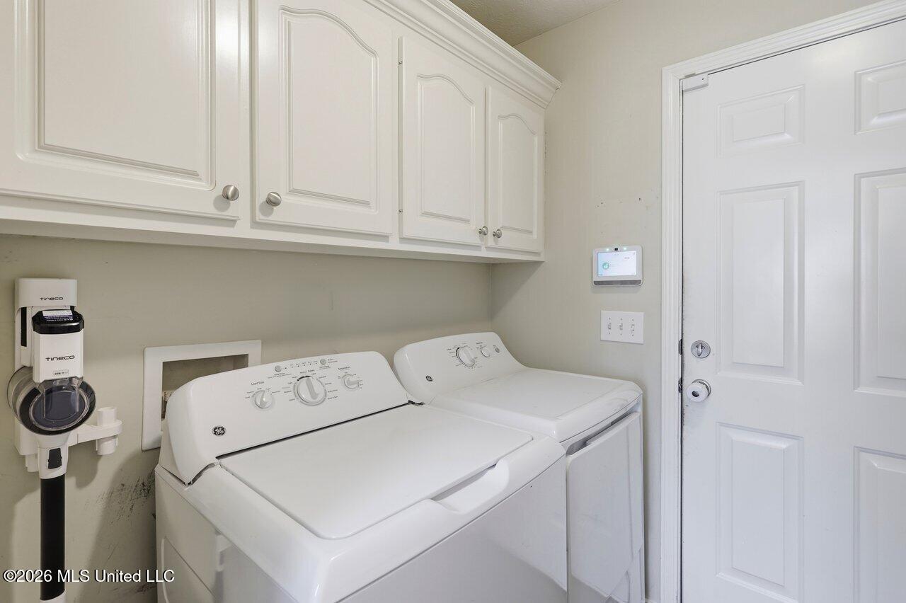 418 Springhill Point Property Photo 14