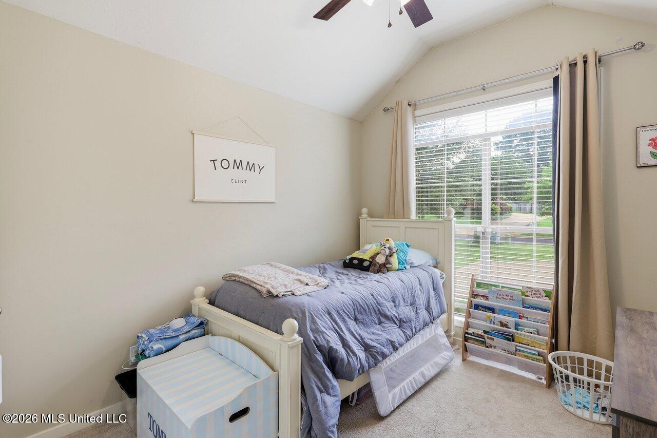 418 Springhill Point Property Photo 20