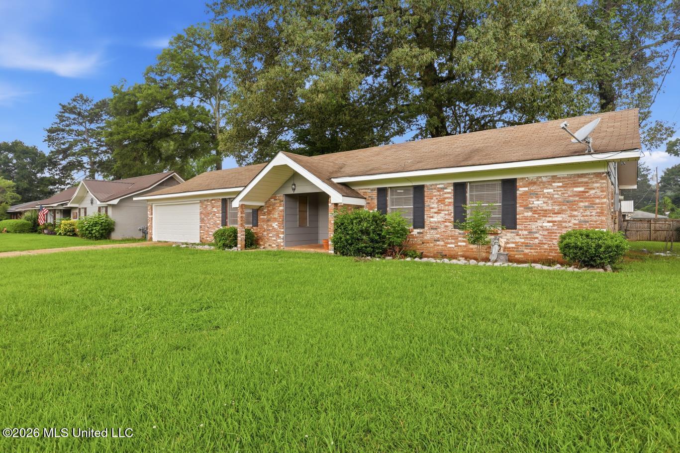 3426 Harle Street Property Photo 2