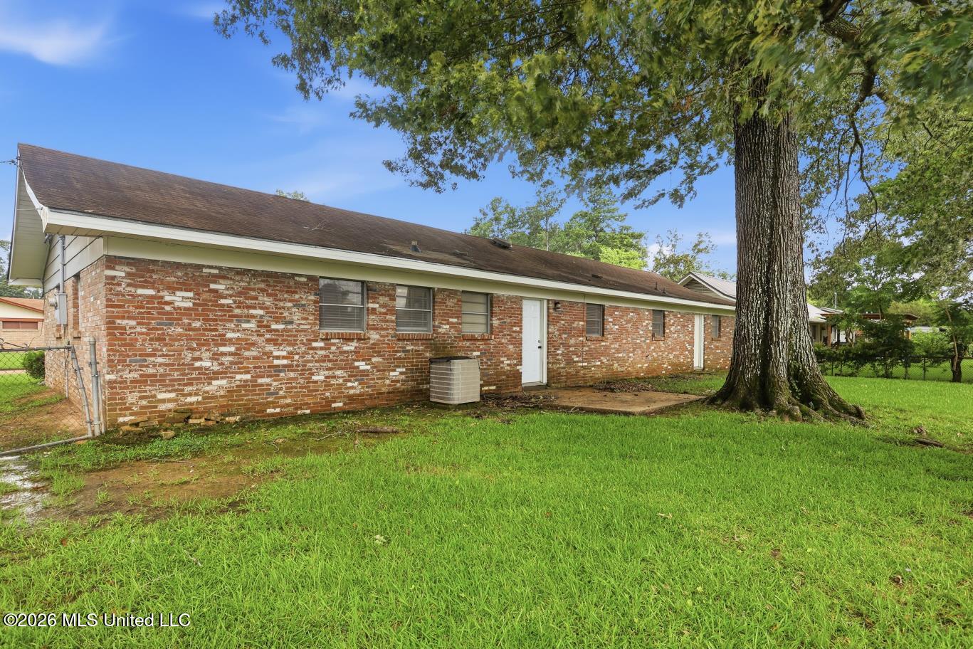 3426 Harle Street Property Photo 24
