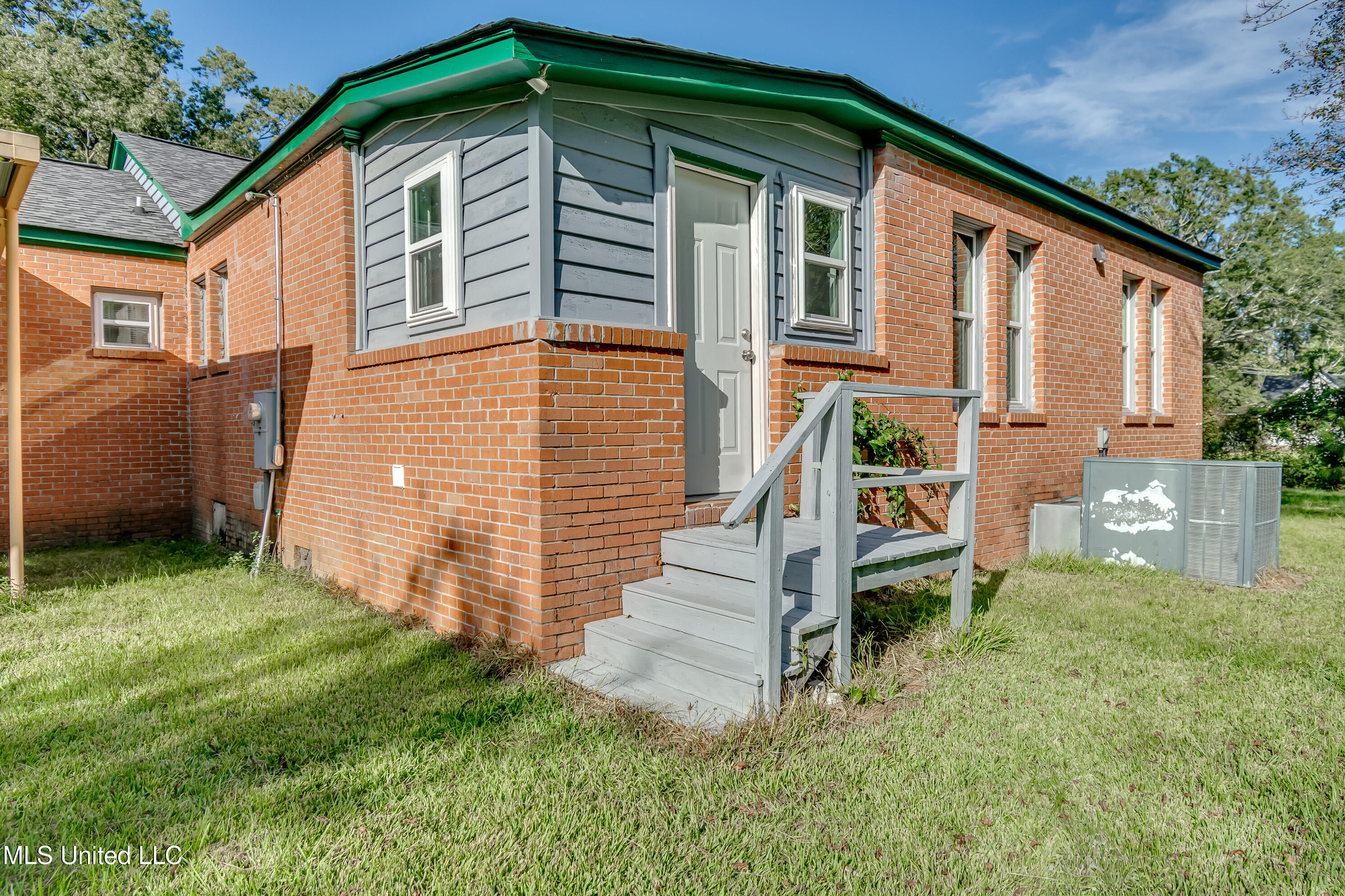239 Fernwood Drive Property Photo 72