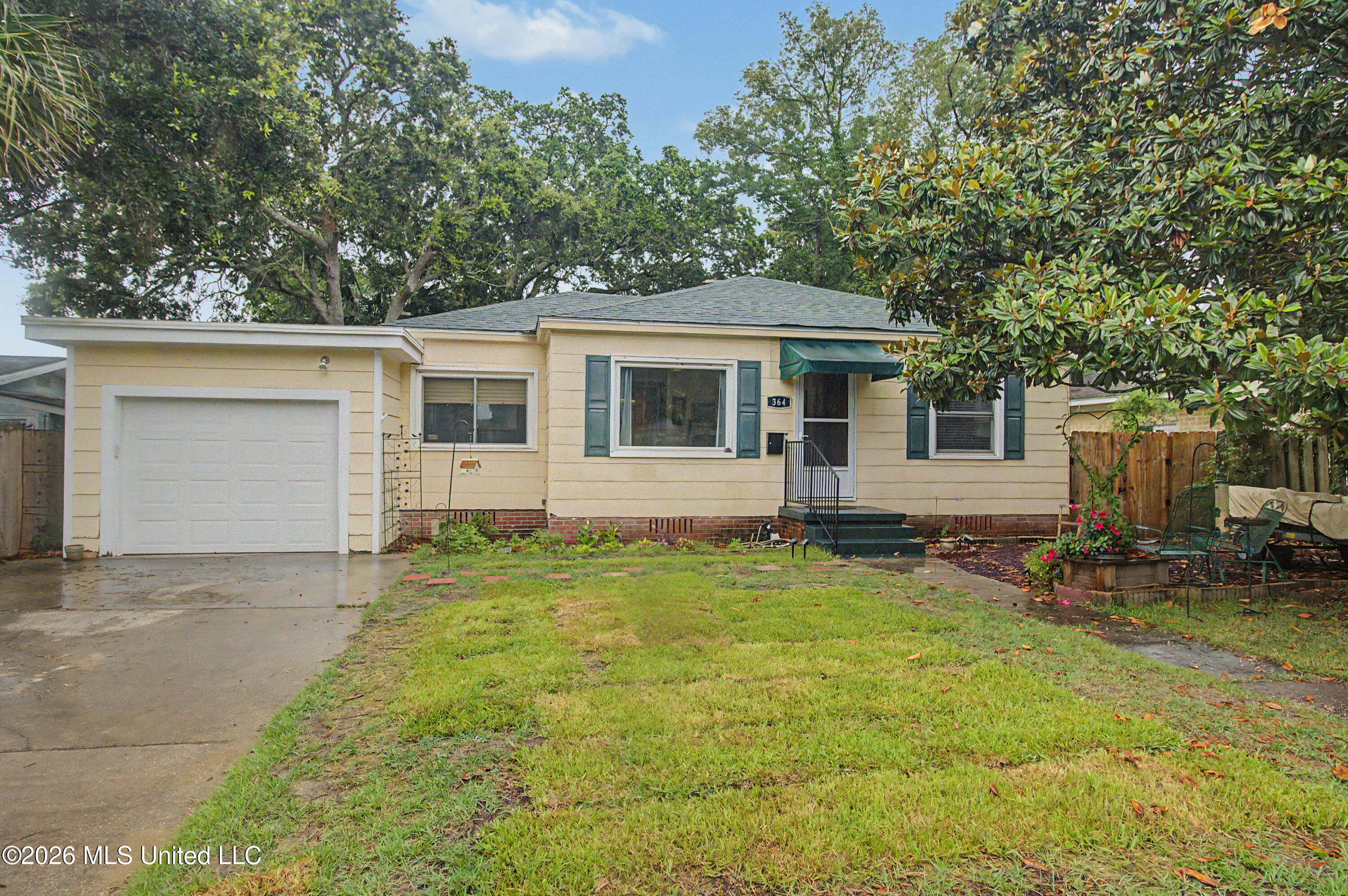 364 Porter Avenue Property Photo 1
