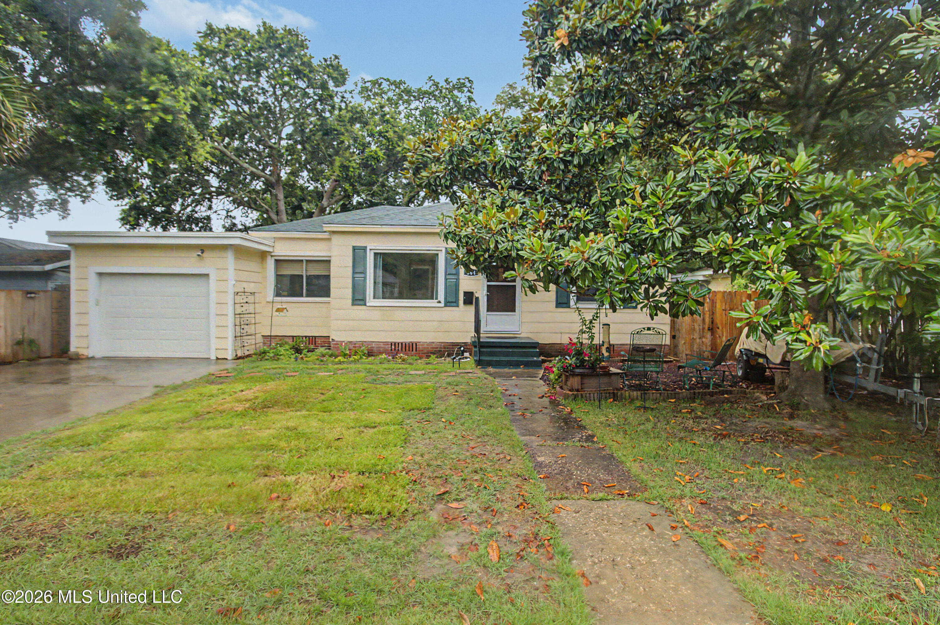 364 Porter Avenue Property Photo 3