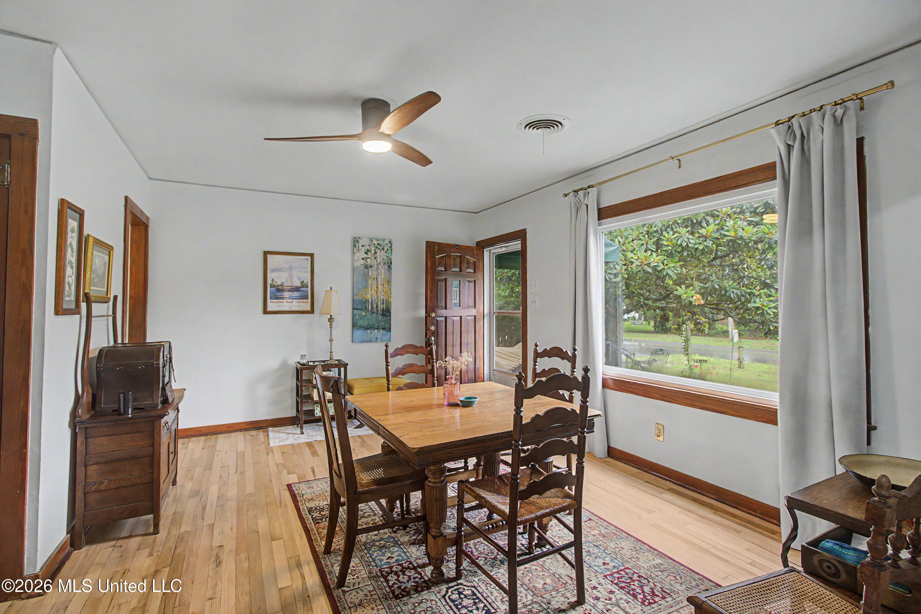 364 Porter Avenue Property Photo 5