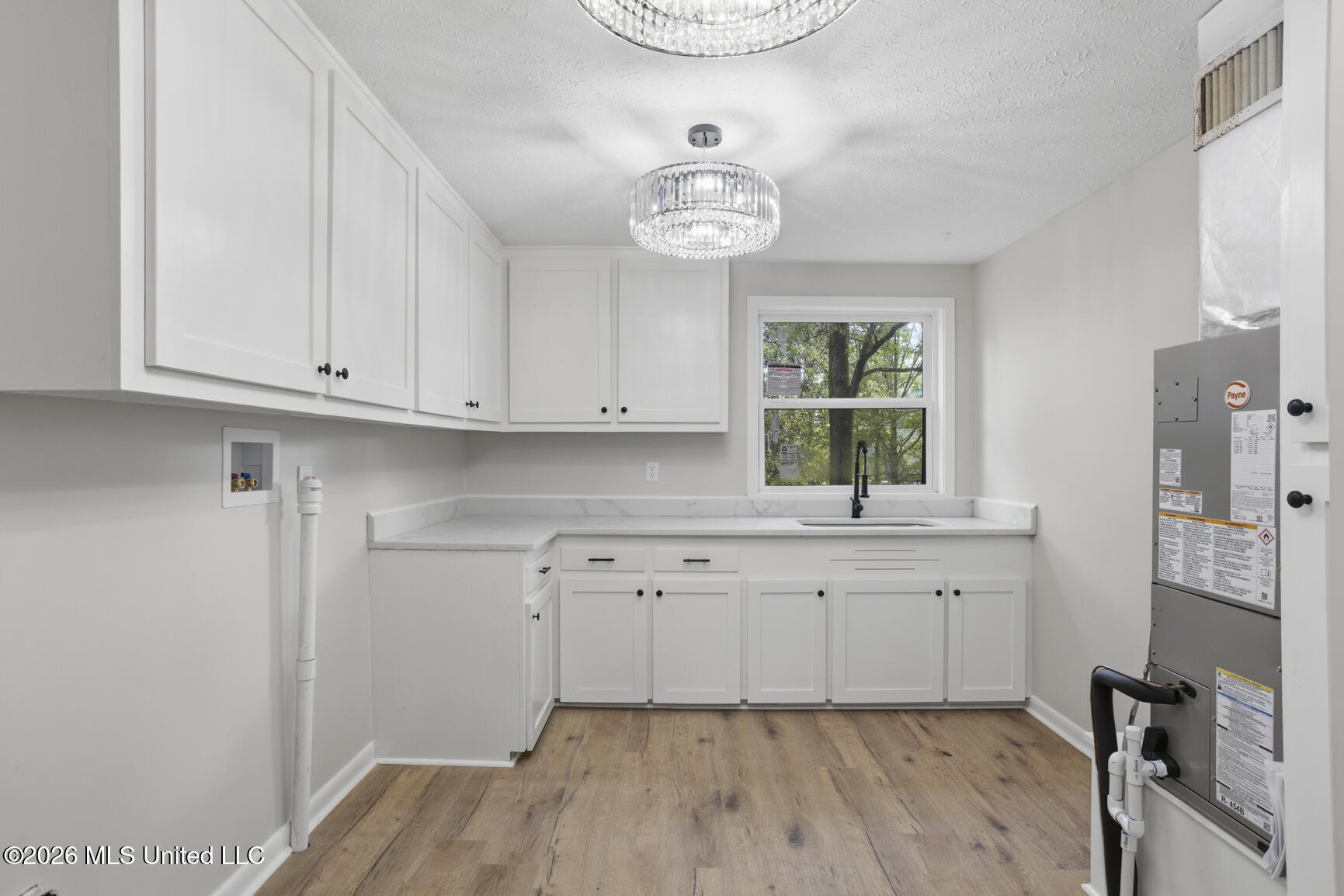 10917 Highway 27 Property Photo 17