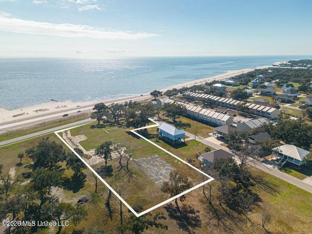 530 Beach Boulevard Property Photo 1