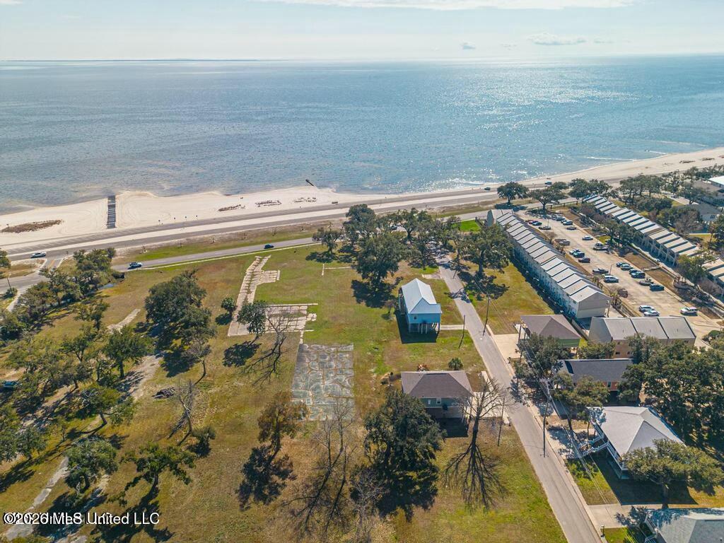 530 Beach Boulevard Property Photo 2