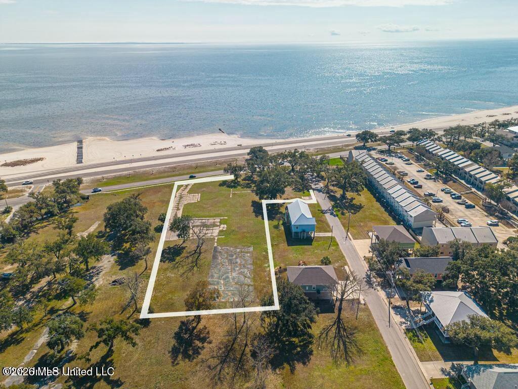 530 Beach Boulevard Property Photo 3