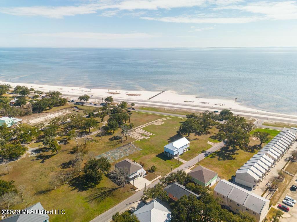530 Beach Boulevard Property Photo 4