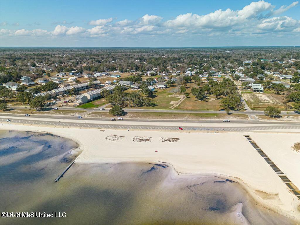 530 Beach Boulevard Property Photo 8