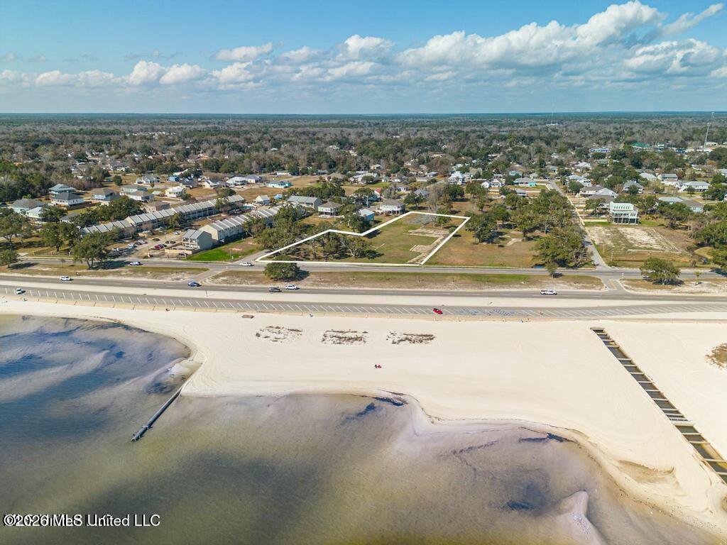 530 Beach Boulevard Property Photo 9