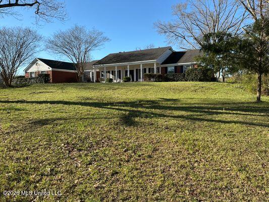 401 S Binford Avenue Property Photo 2