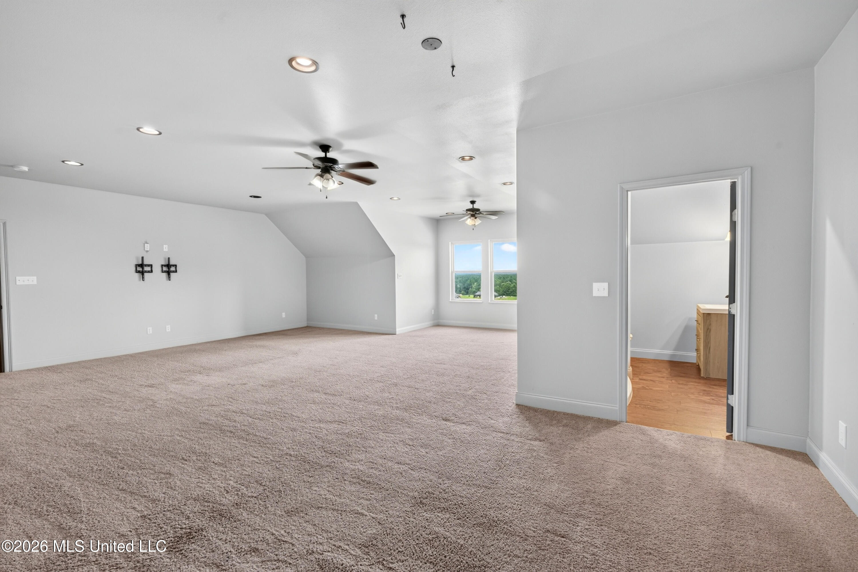 74 The Hills Drive Property Photo 45