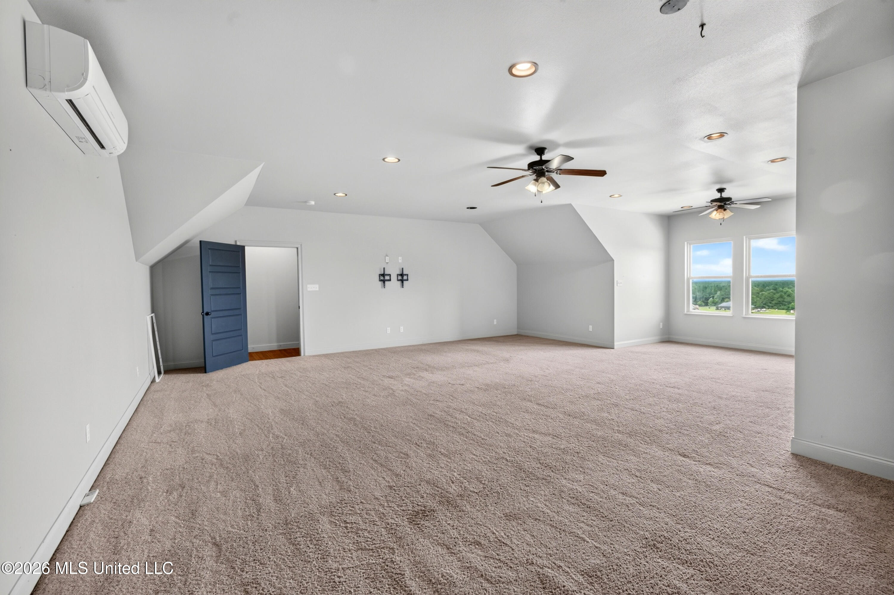 74 The Hills Drive Property Photo 46