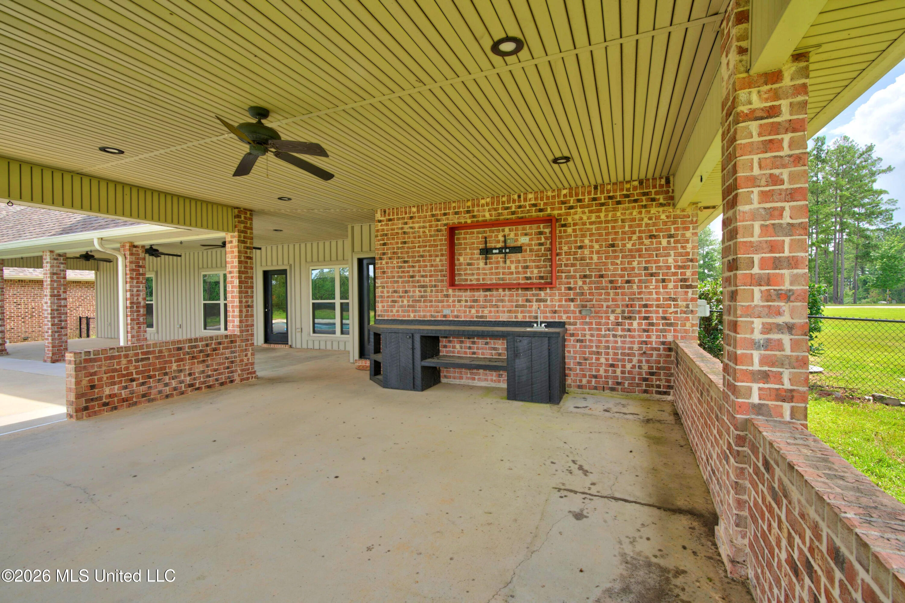74 The Hills Drive Property Photo 51