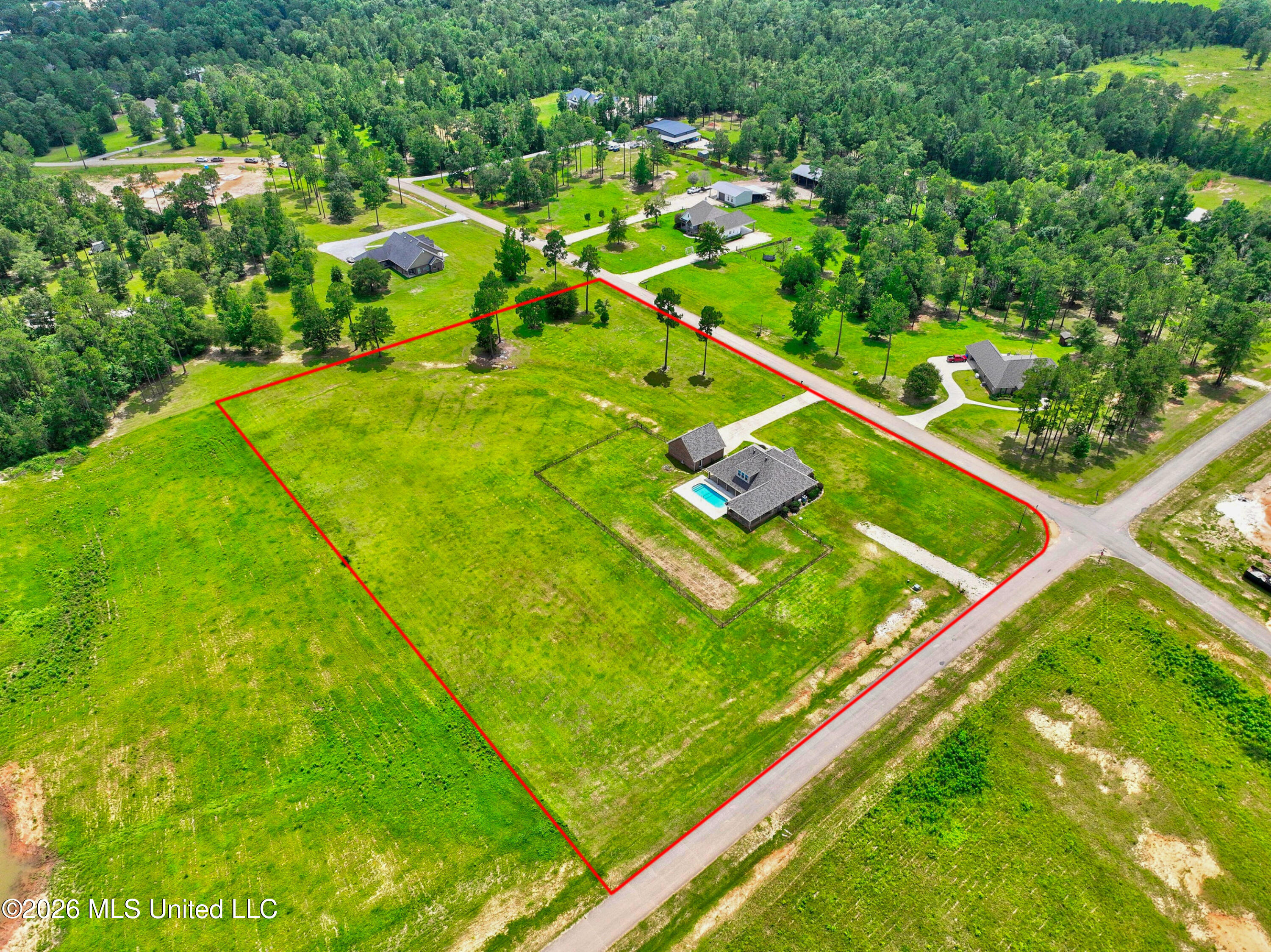 74 The Hills Drive Property Photo 68