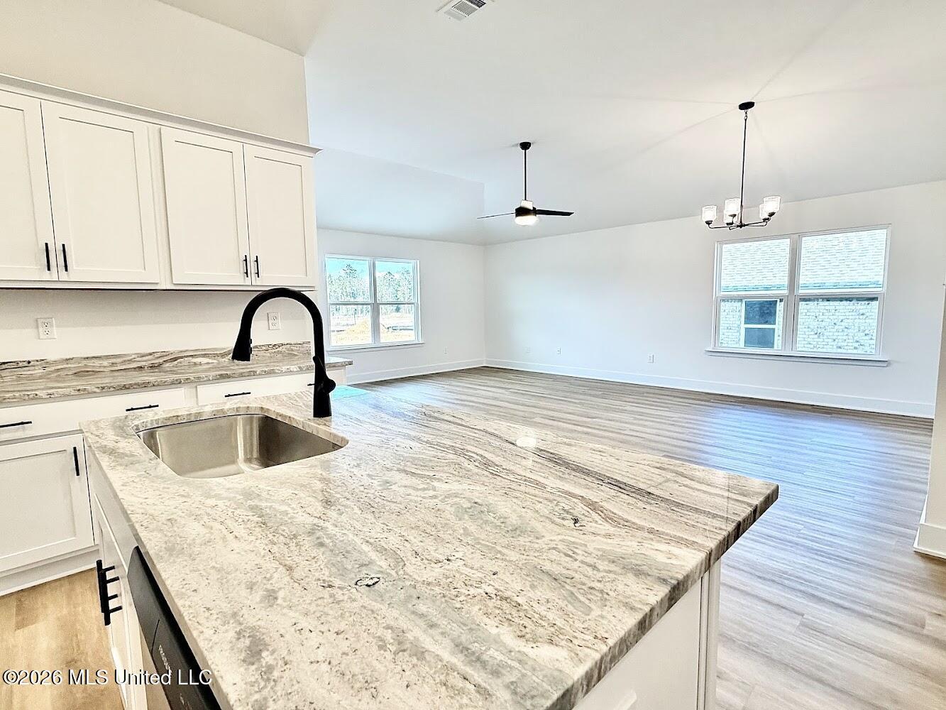 14168 Hartland Drive Property Photo 14