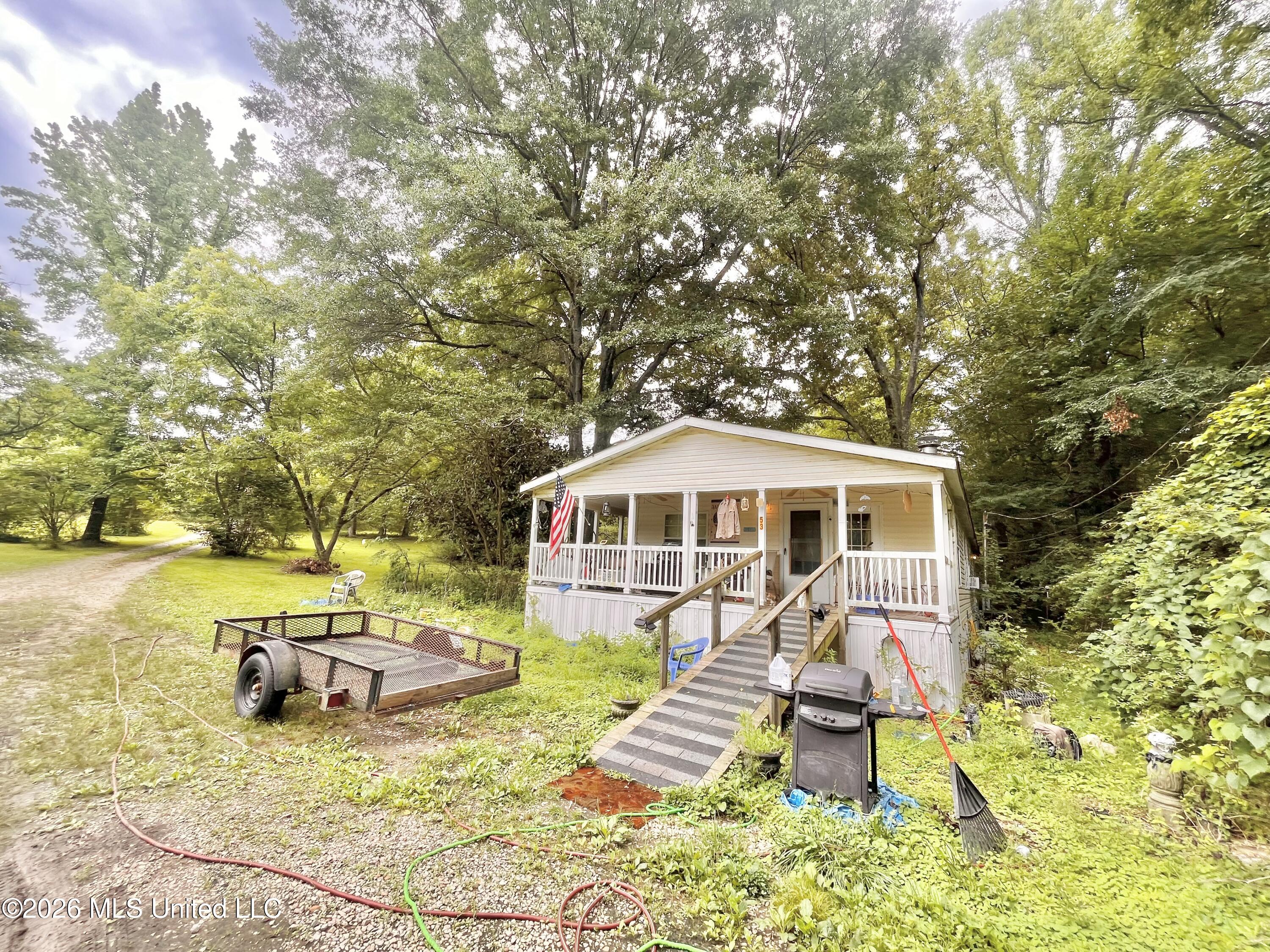 53 Lenzi Road Property Photo 9