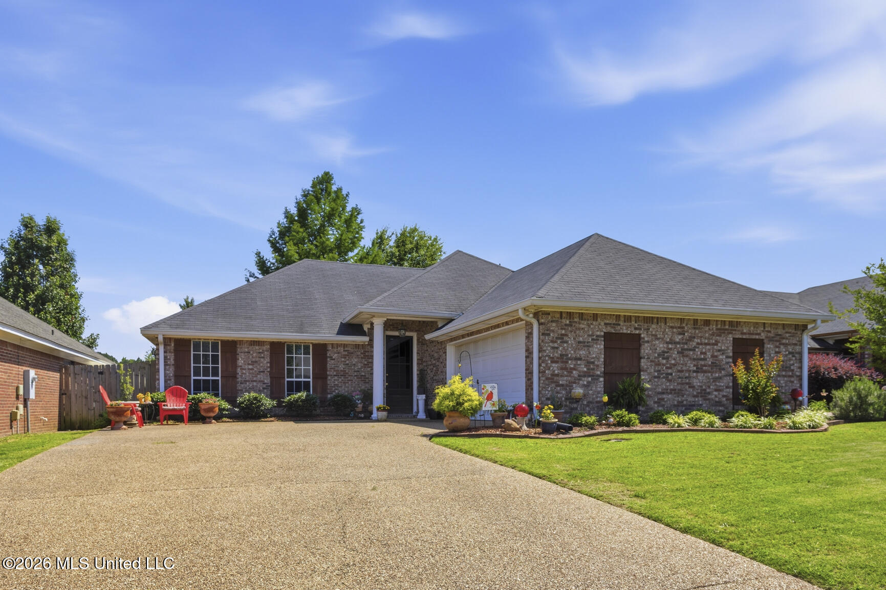 466 Magnolia Place Property Photo 2