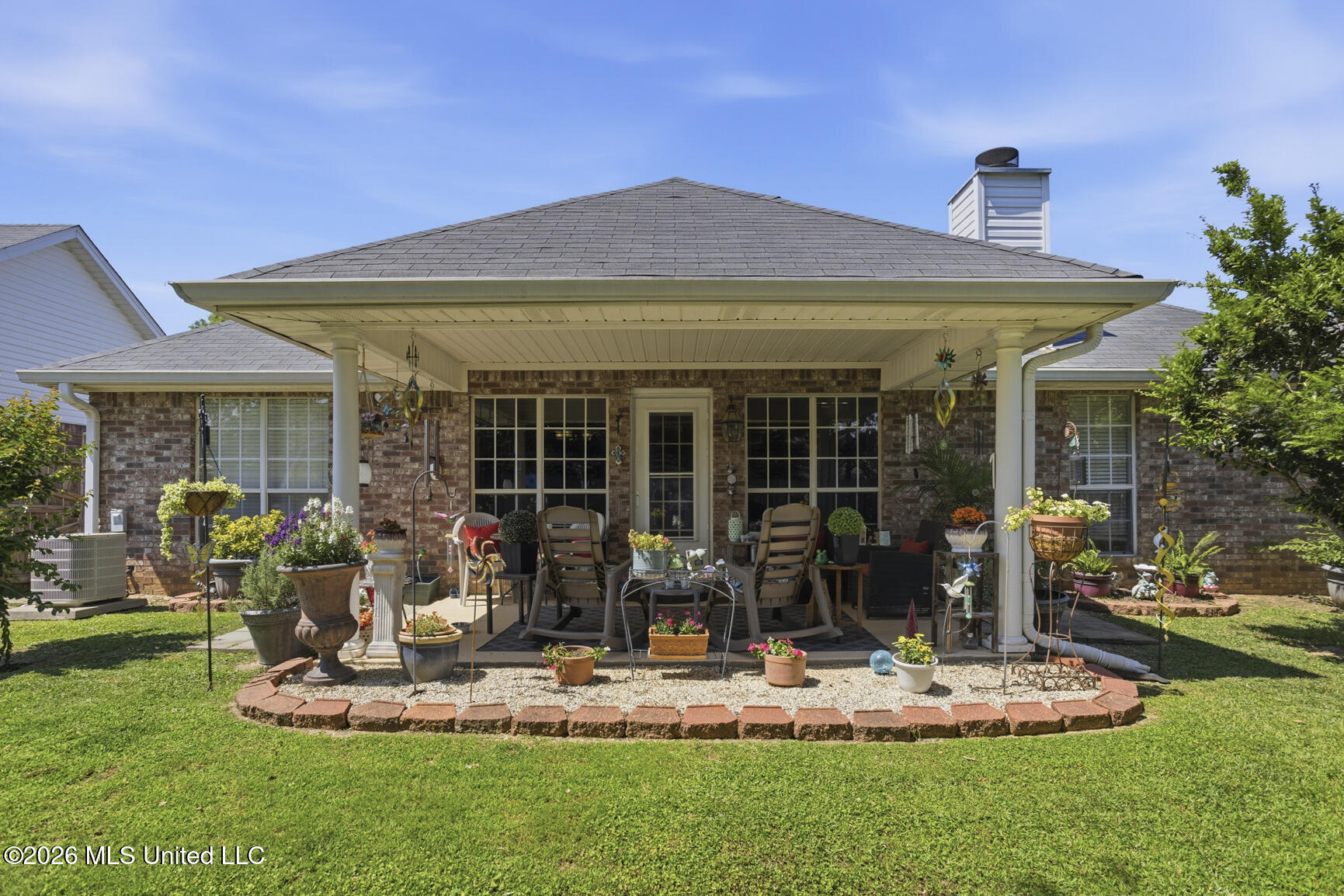 466 Magnolia Place Property Photo 6