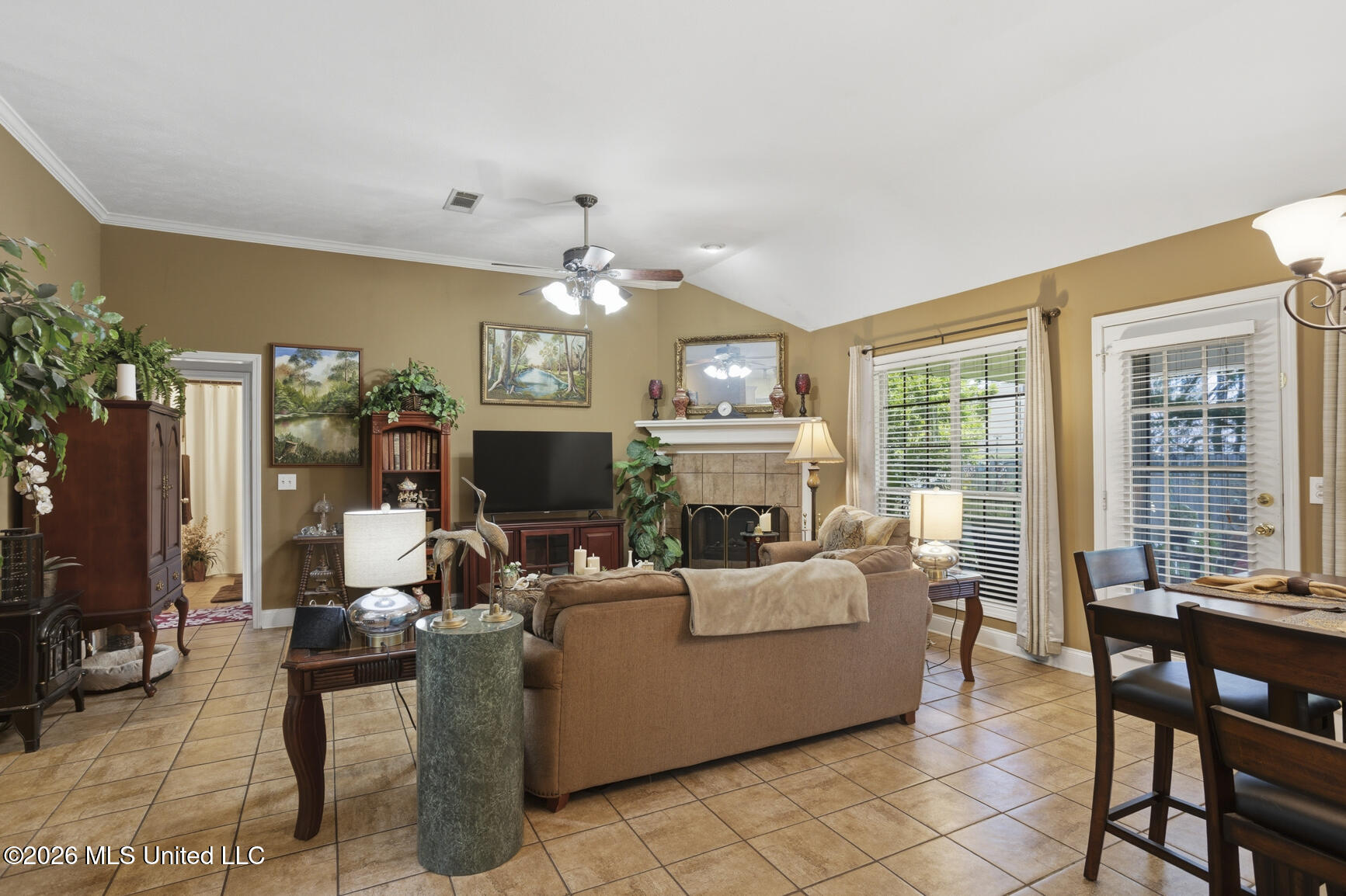 466 Magnolia Place Property Photo 10