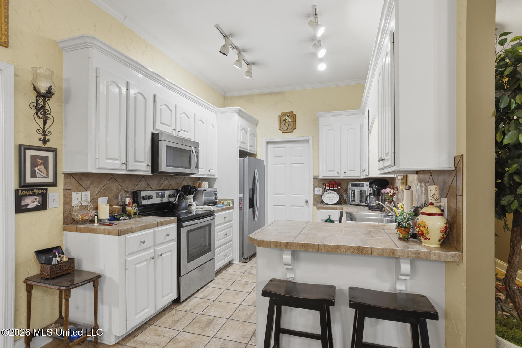 466 Magnolia Place Property Photo 12