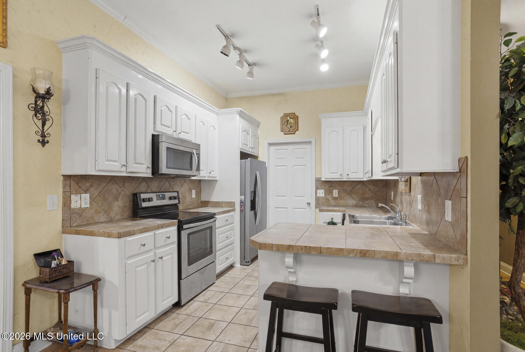 466 Magnolia Place Property Photo 13