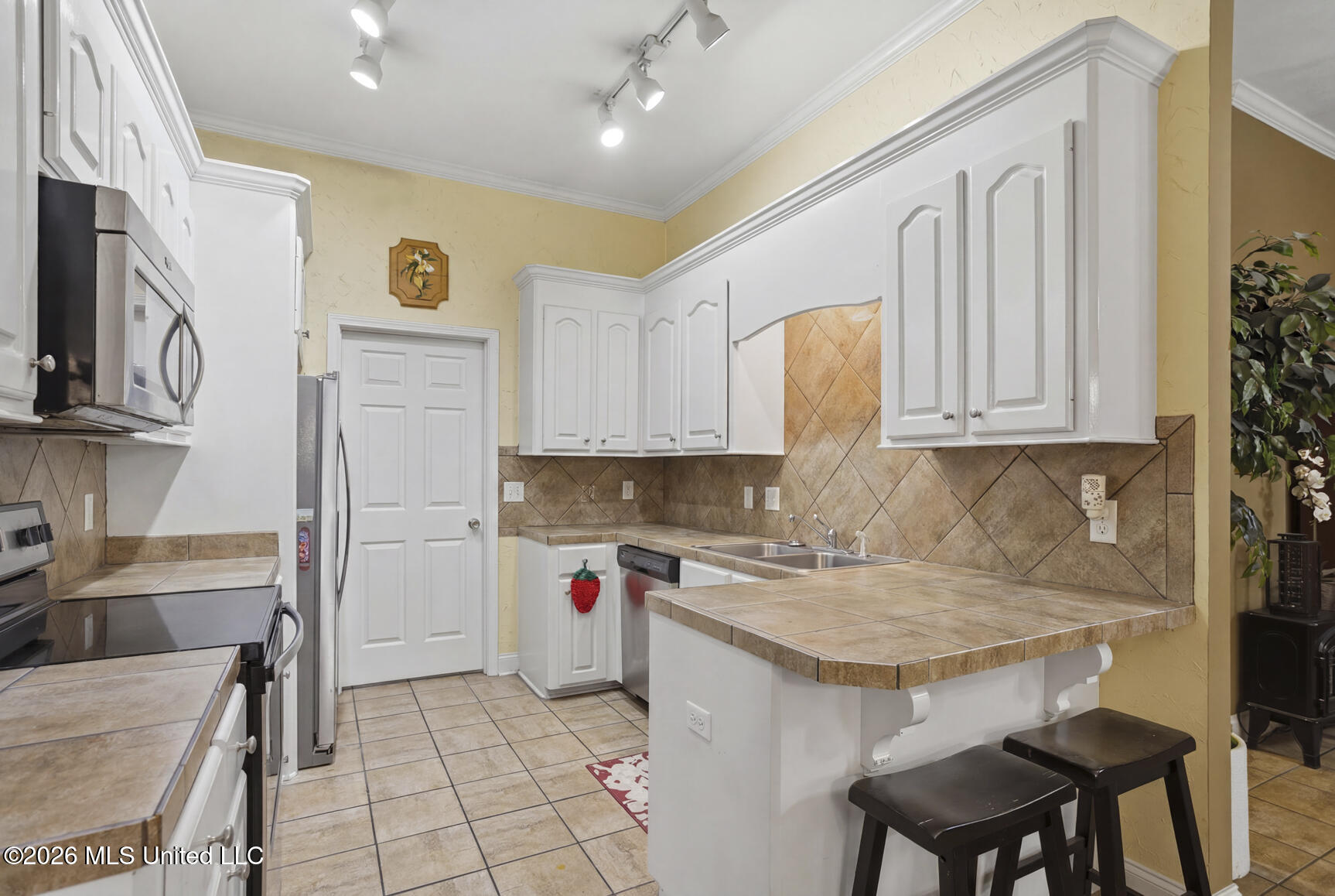 466 Magnolia Place Property Photo 14