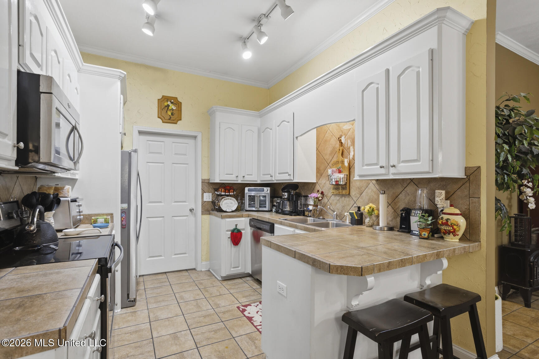 466 Magnolia Place Property Photo 15