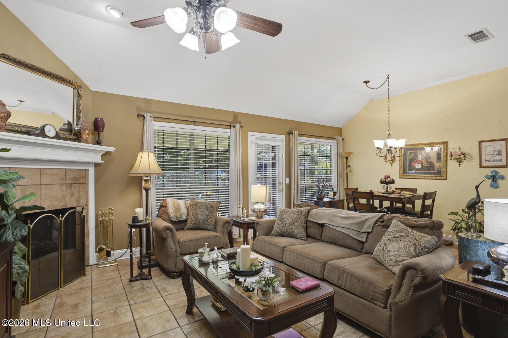 466 Magnolia Place Property Photo 16