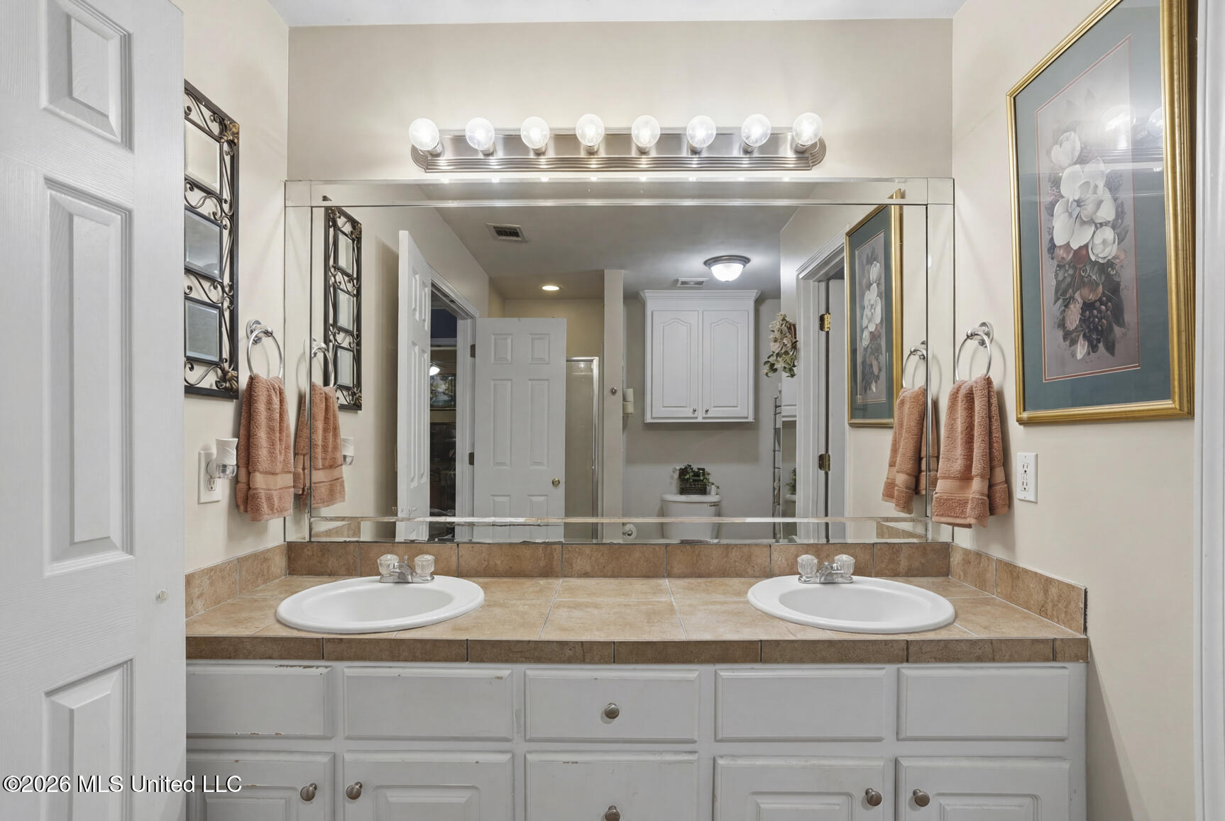 466 Magnolia Place Property Photo 23