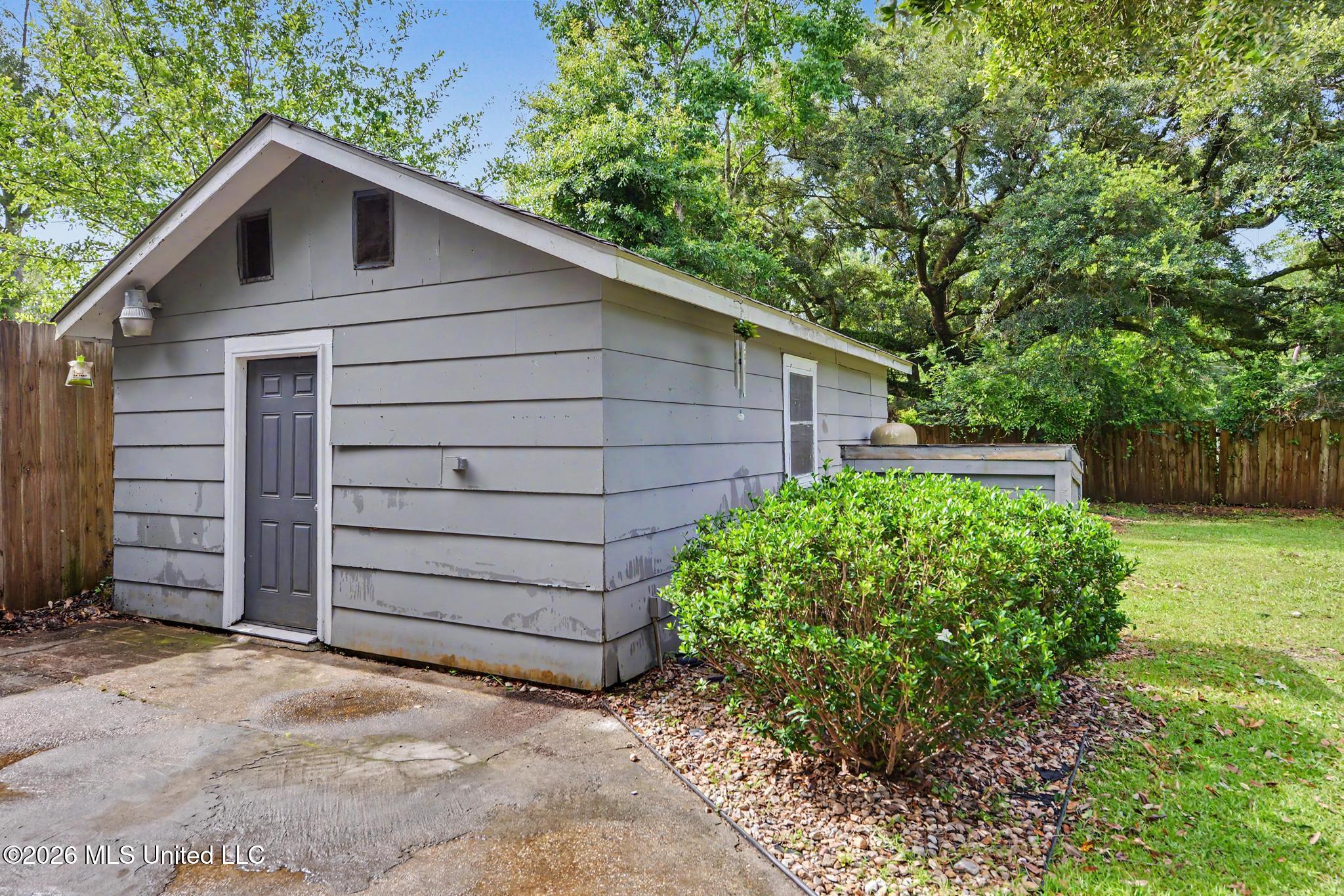 22107 Spence Street Property Photo 23