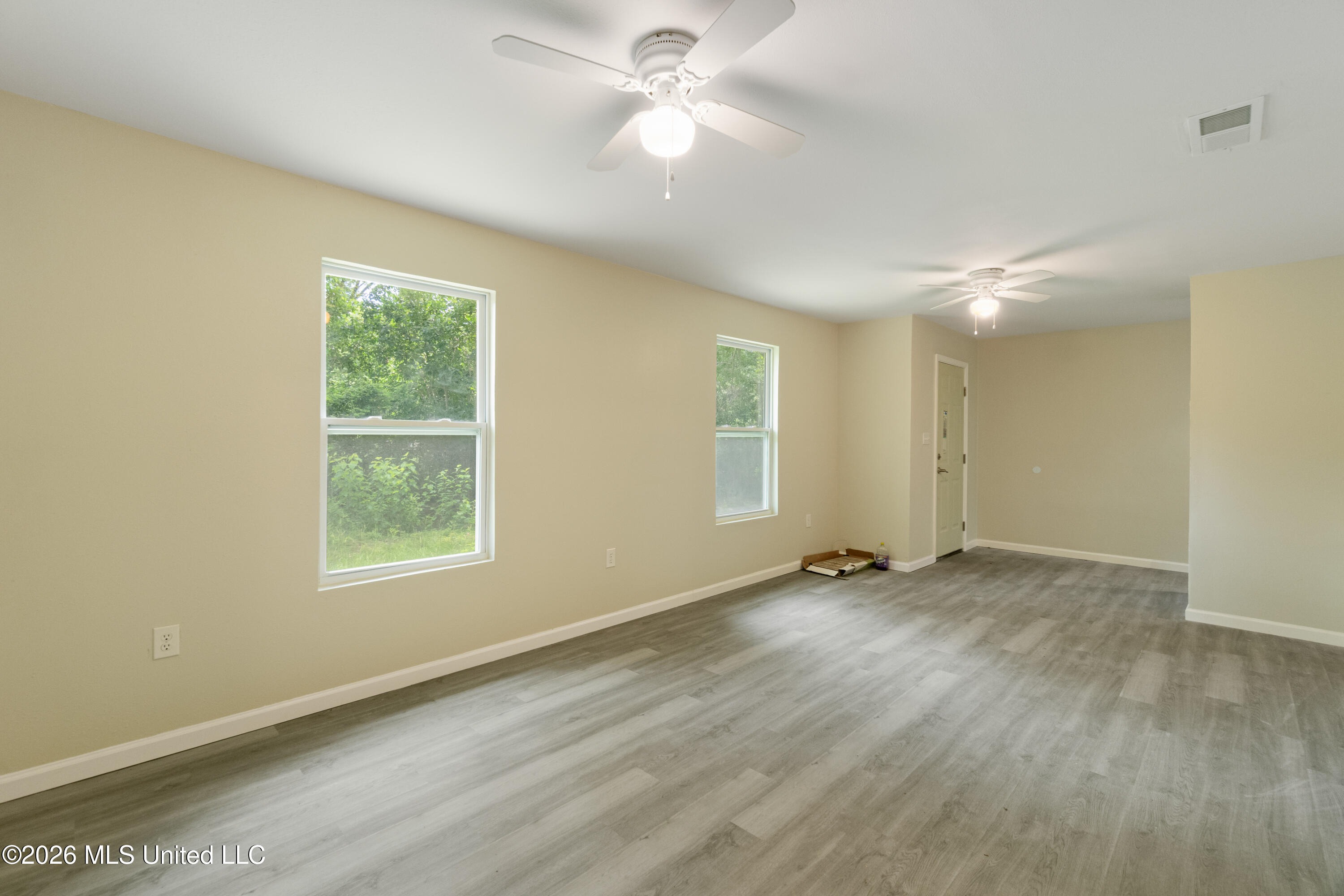 7 Bowen Street Property Photo 3