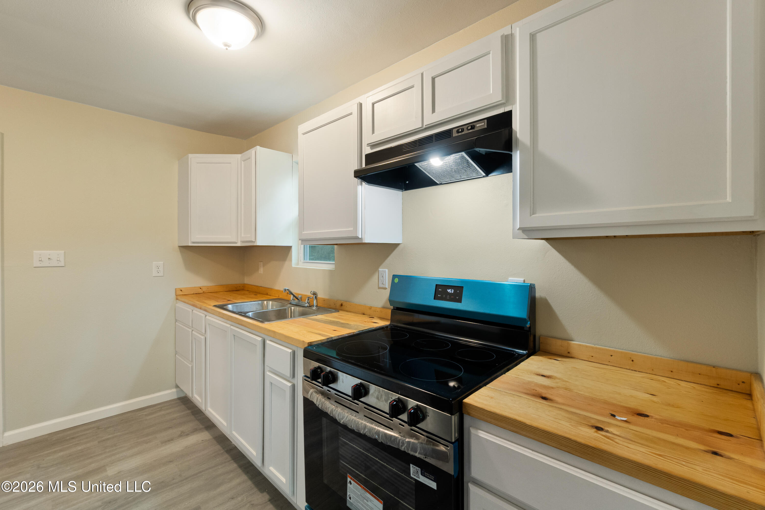 7 Bowen Street Property Photo 6