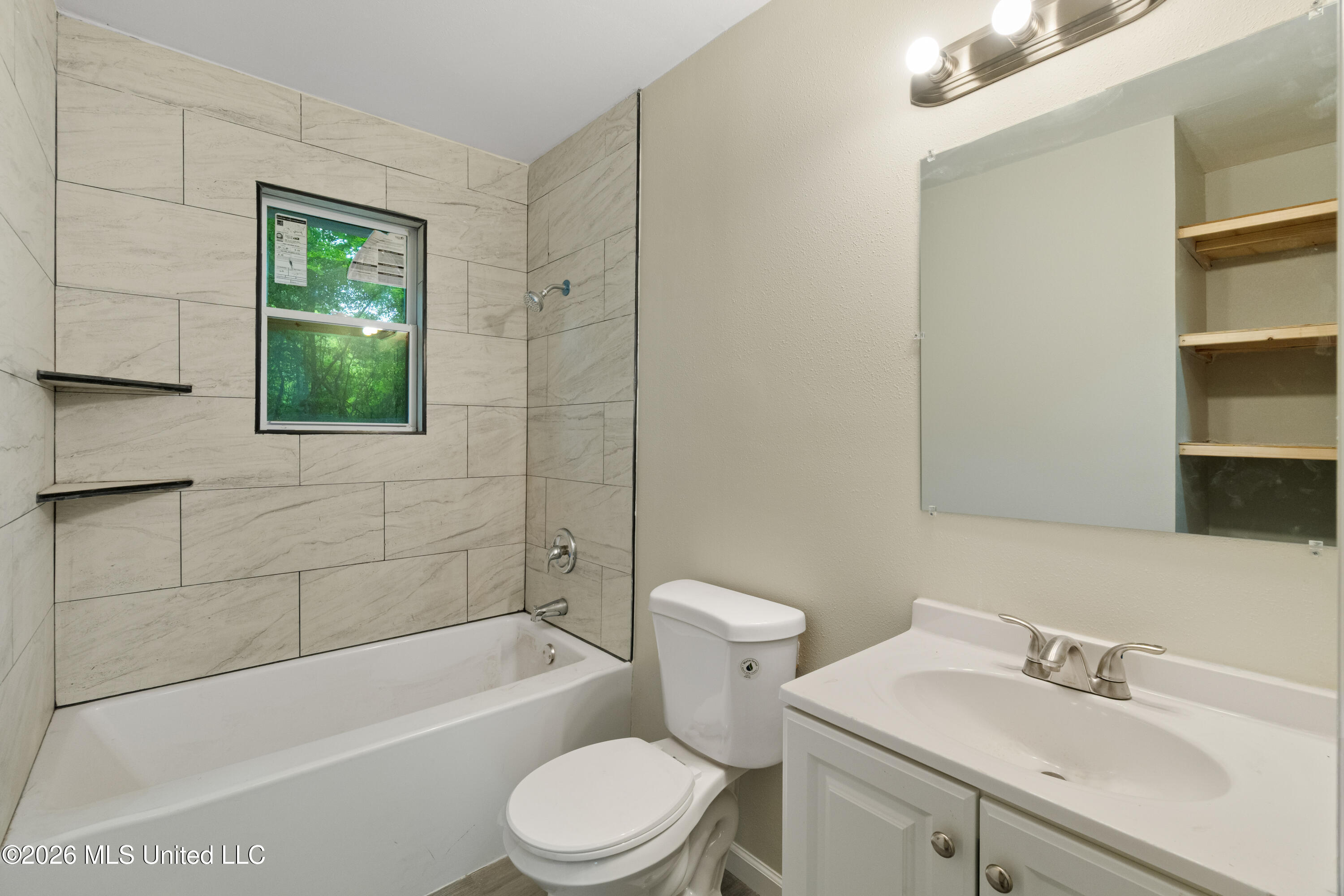 7 Bowen Street Property Photo 11
